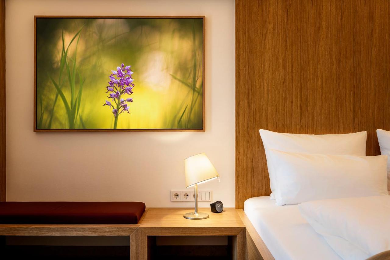 Hotel Flora Auf Gut Guntrams Schwarzau am Steinfelde Esterno foto